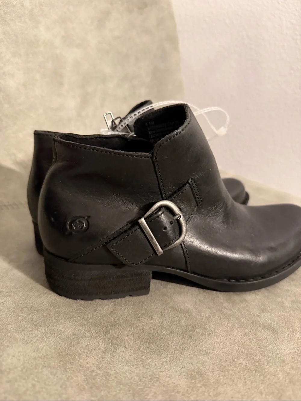 NWT Born Kace Black Leather Buckle Ankle Booties Sz 6.5 No Box
